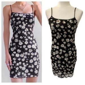 Urban Outfitters NWT Daisy Print Slip Dress Size Small